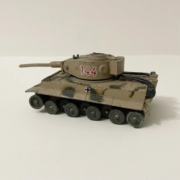 Vintage  Corgi Toys Tiger1 Tiger 1 Tank Diecast Made In Hong Kong Incomplete - Picture 1 of 16